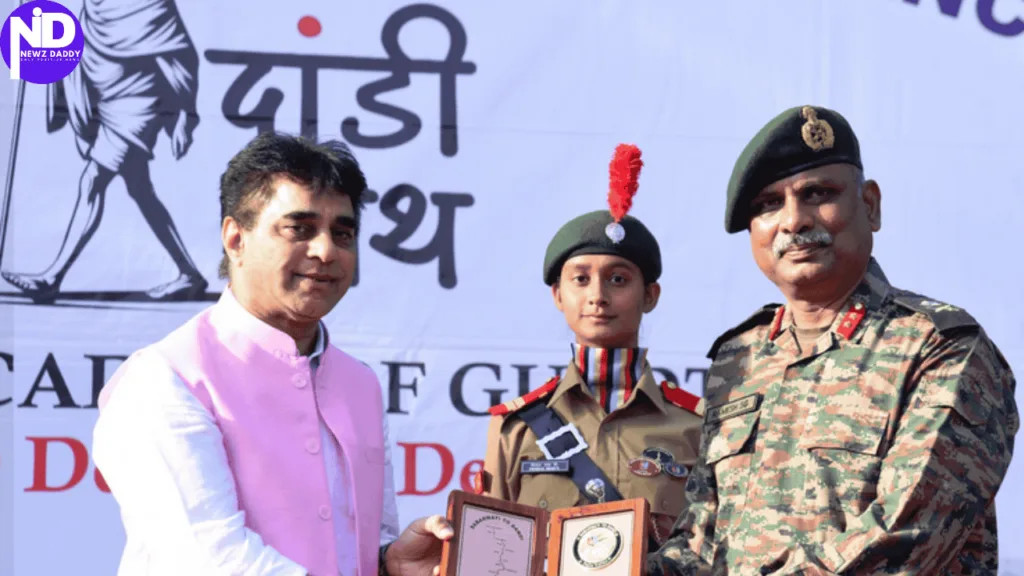 Walking-in-Gandhis-Footsteps-NCC-Cadets-Recreate-the-Dandi-March